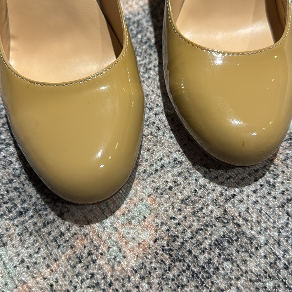 Kate Spade Block Heel Beige/Taupe Pumps - Picture 4 of 5